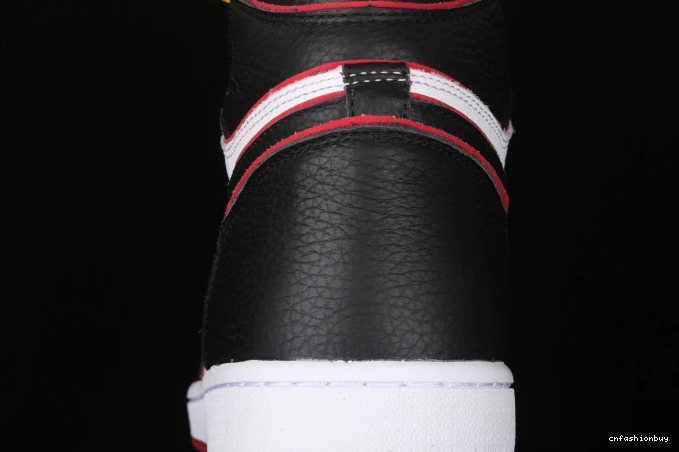 Air OG High Jordan Bloodline 1 555088-062 0828